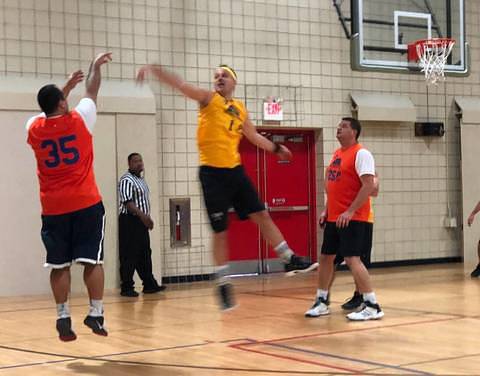 MEN 21+ Basketball League 