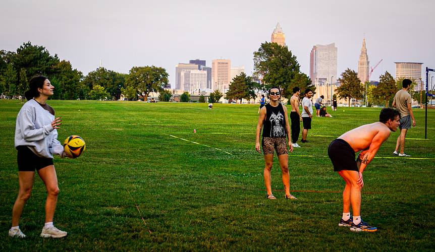 Recreational 6s Grass Volleyball @Edgewater Park